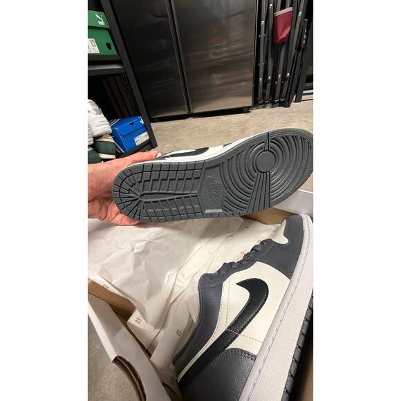 Nike Air Jordan 1 Low in Iron Grey